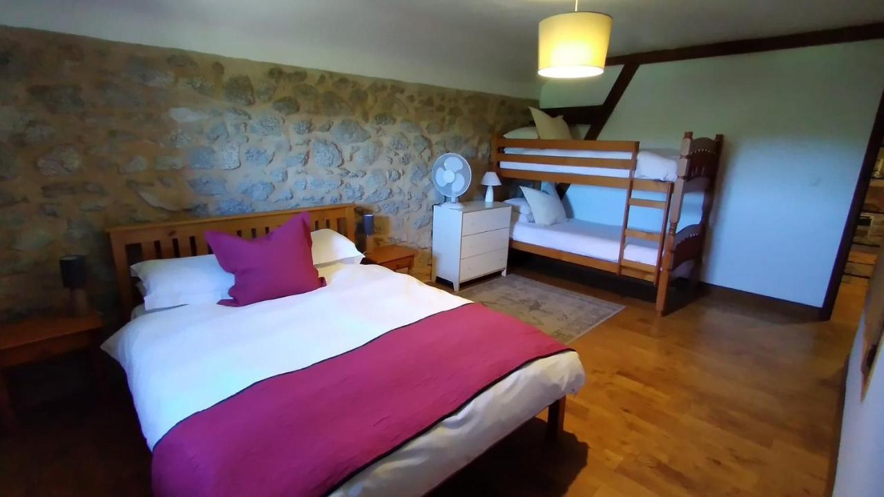 The Railway Cottage - Characterful And Comfortable Holiday Cottage Piégut-Pluviers Exteriör bild